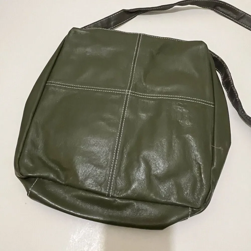 Montreal Geniune Leather Gray Crossbody Bag Purse Front Pockets Boho Hobo 12X11
